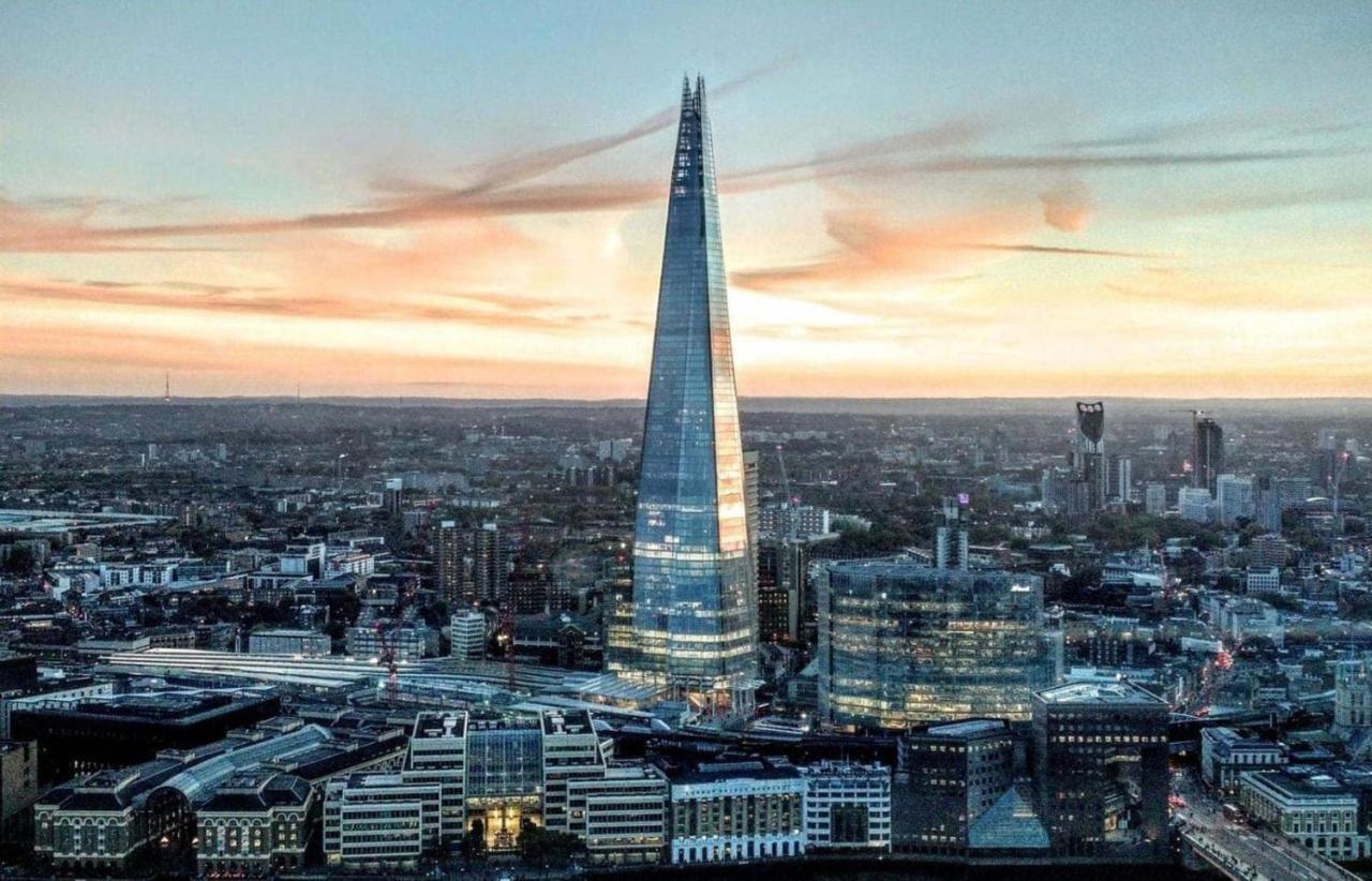 Modern 4 Bedroom Townhouse With Cinema Room In The Heart Of London Se1 エクステリア 写真