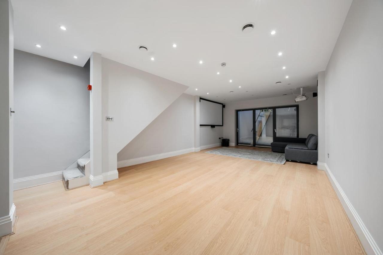 Modern 4 Bedroom Townhouse With Cinema Room In The Heart Of London Se1 エクステリア 写真